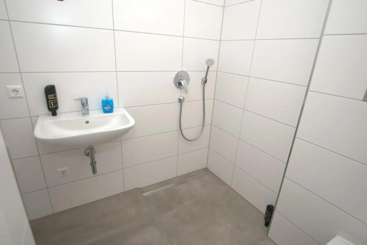 Ferienwohnung Ab Stuttgart Untertuerkheim